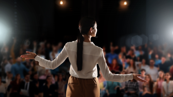 6 Cara Untuk Upgrade Skill Public Speaking